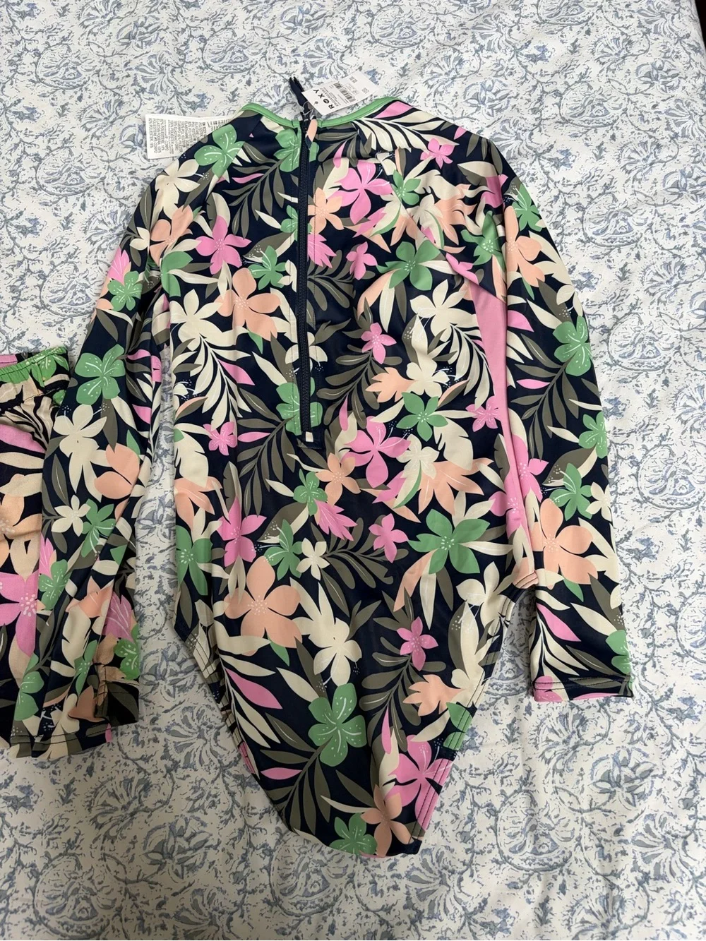 Roxy Ilacabo Active Onesie Swim Suit 12/L and Shorts 10/M